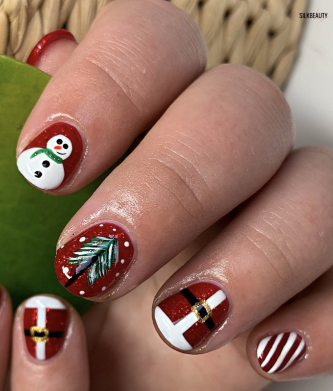 christmas trees and snowmen nails